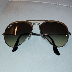Ray-Ban Aviator Large Metal Sunglasses